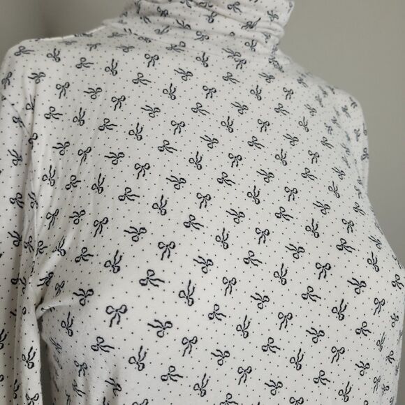 Loft Medium top bow graphic design holiday festive turtleneck stretch longsleeve - Picture 6 of 8